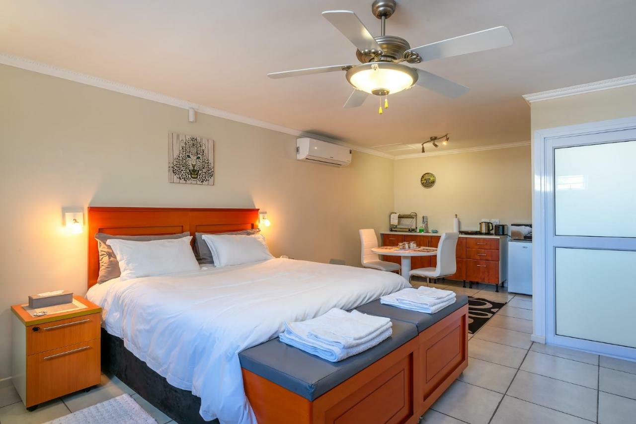 Pro Moni'S Guesthouse Muizenberg Zewnętrze zdjęcie