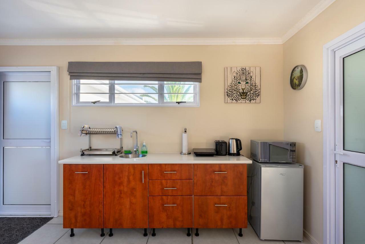 Pro Moni'S Guesthouse Muizenberg Zewnętrze zdjęcie